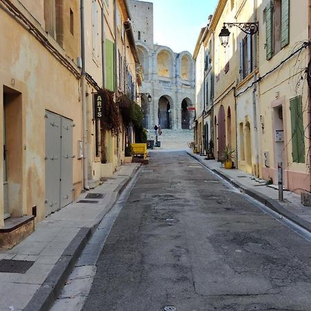 Arles Holiday - Le Refuge ภายนอก รูปภาพ
