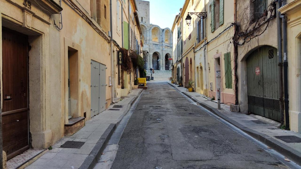 Arles Holiday - Le Refuge ภายนอก รูปภาพ
